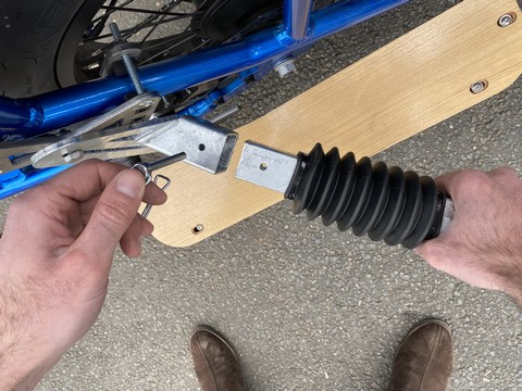 accroche remorque vélo