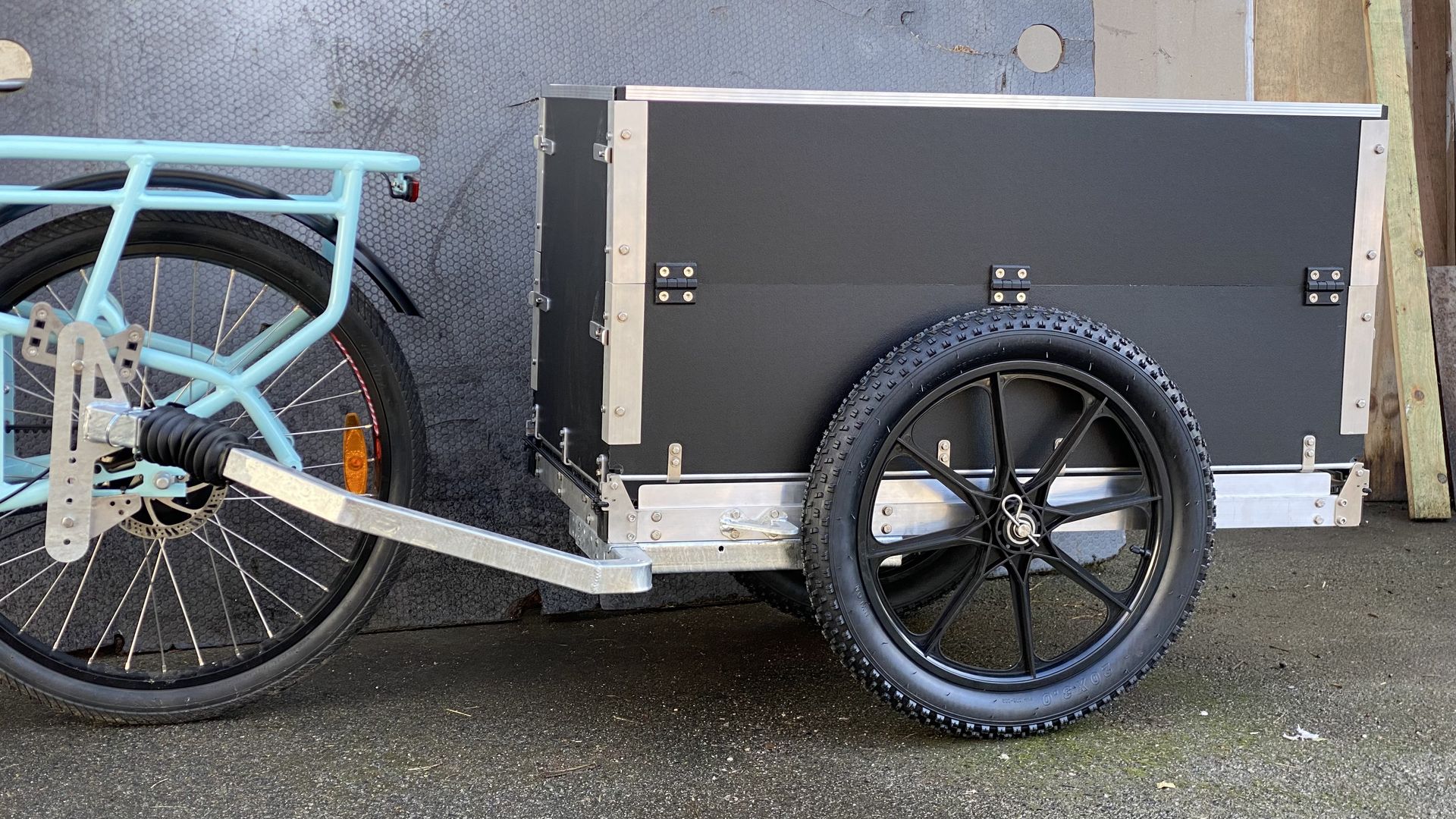 Accroche remorque vélo